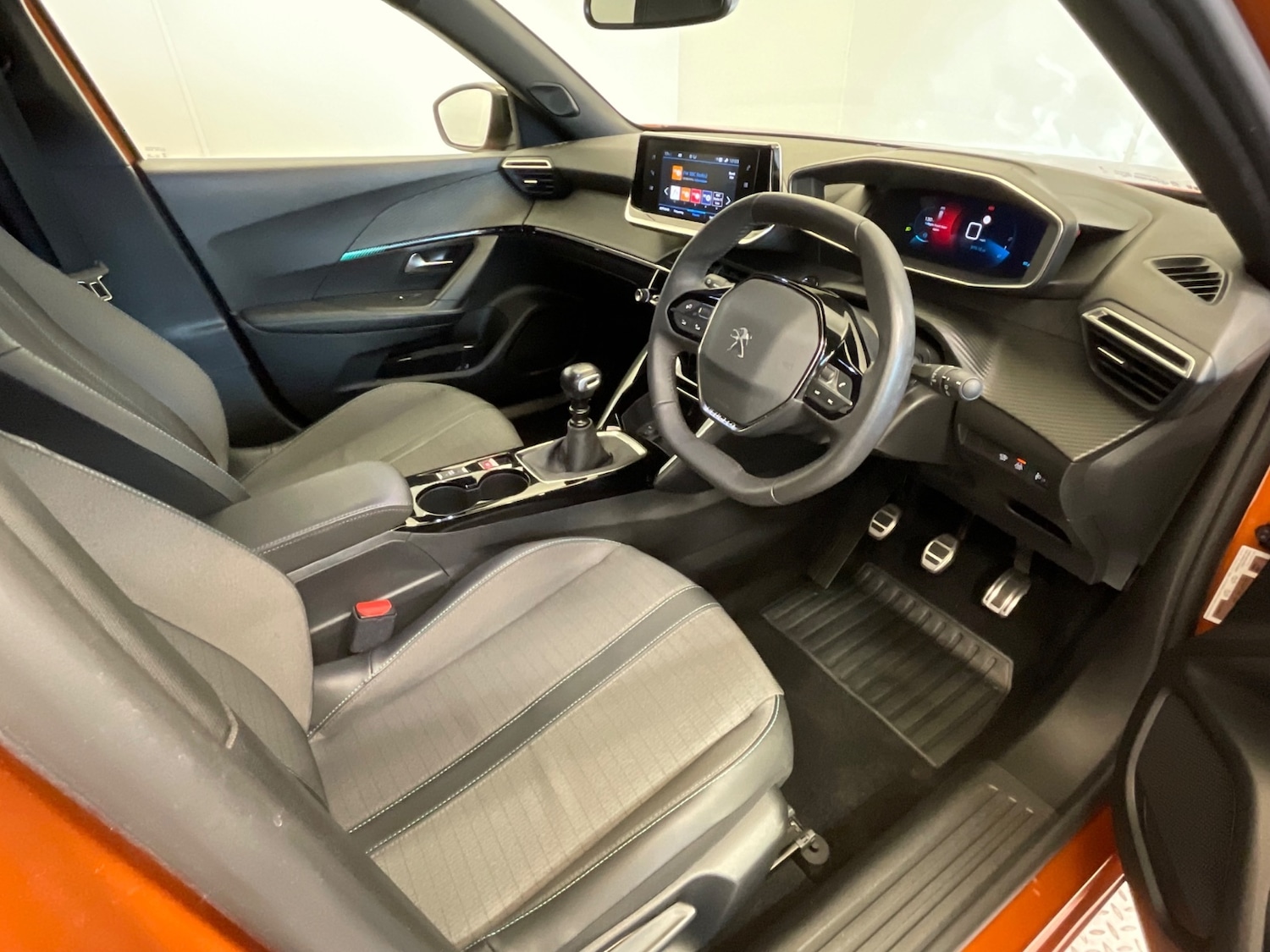 Used Peugeot 2008 2023 for sale - 76872814: Photo 33