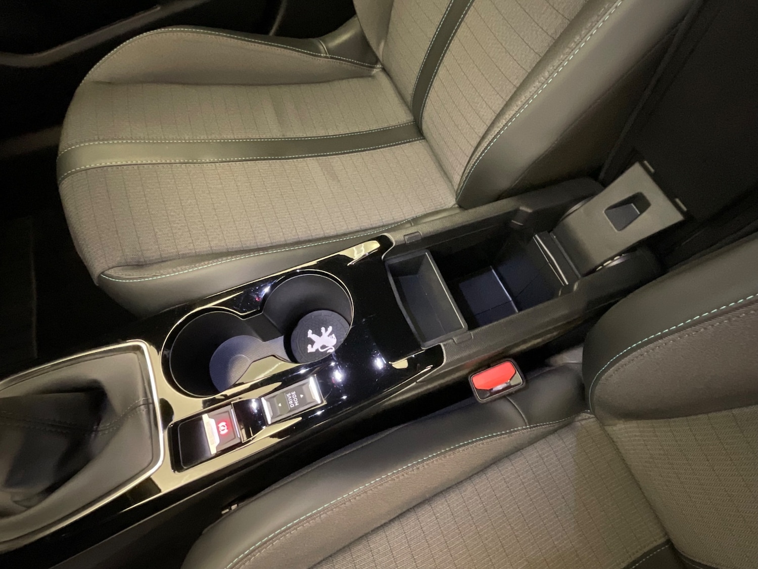 Used Peugeot 2008 2023 for sale - 76872814: Photo 38