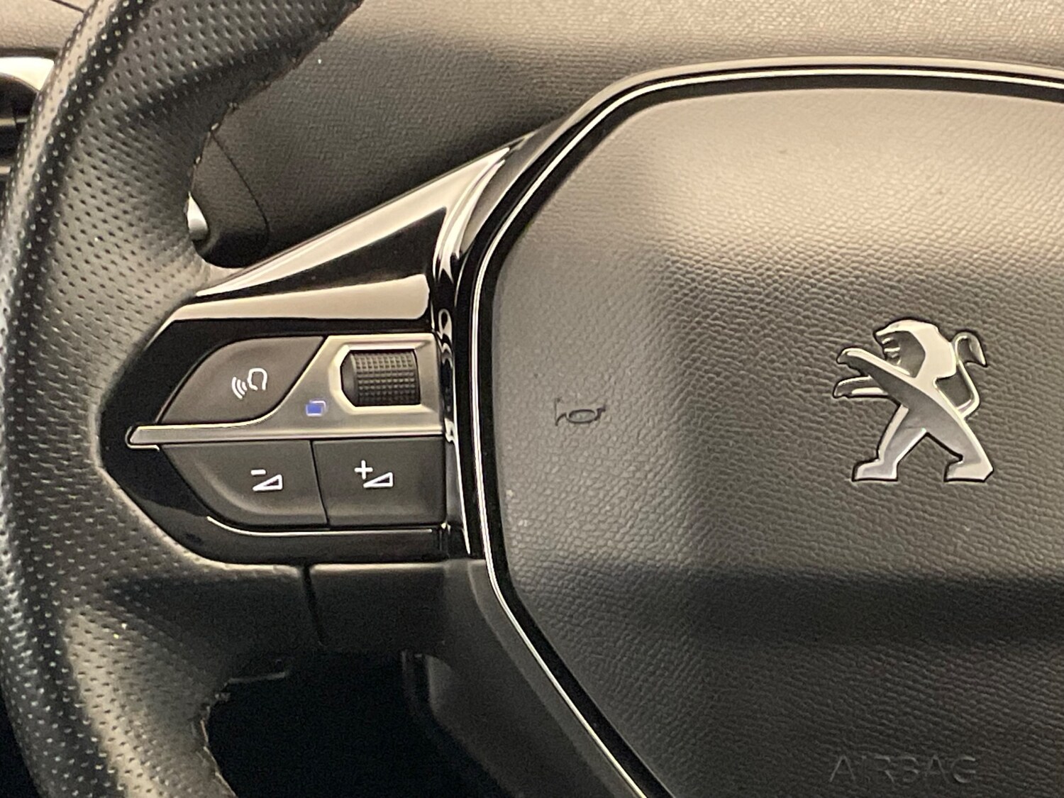 Used Peugeot 3008 2022 for sale - 76869656: Photo 14