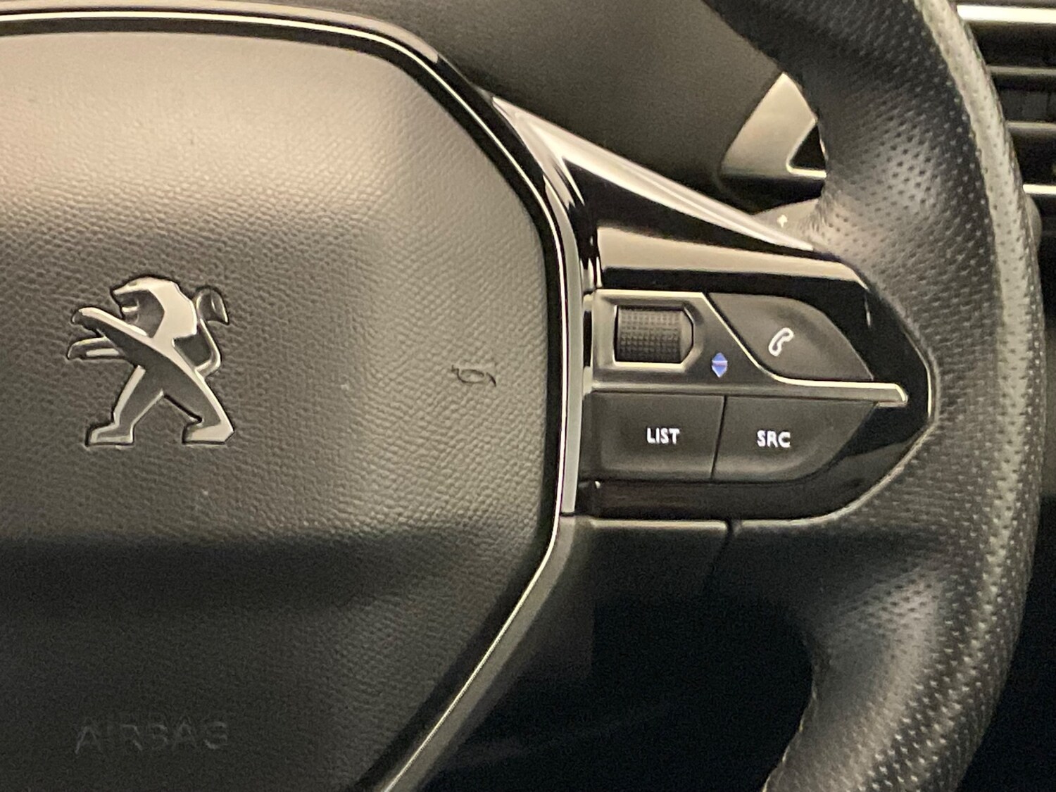 Used Peugeot 3008 2022 for sale - 76869656: Photo 15