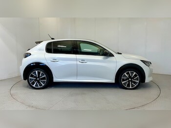 Used Peugeot 208 2020 for sale - 76276214: Photo