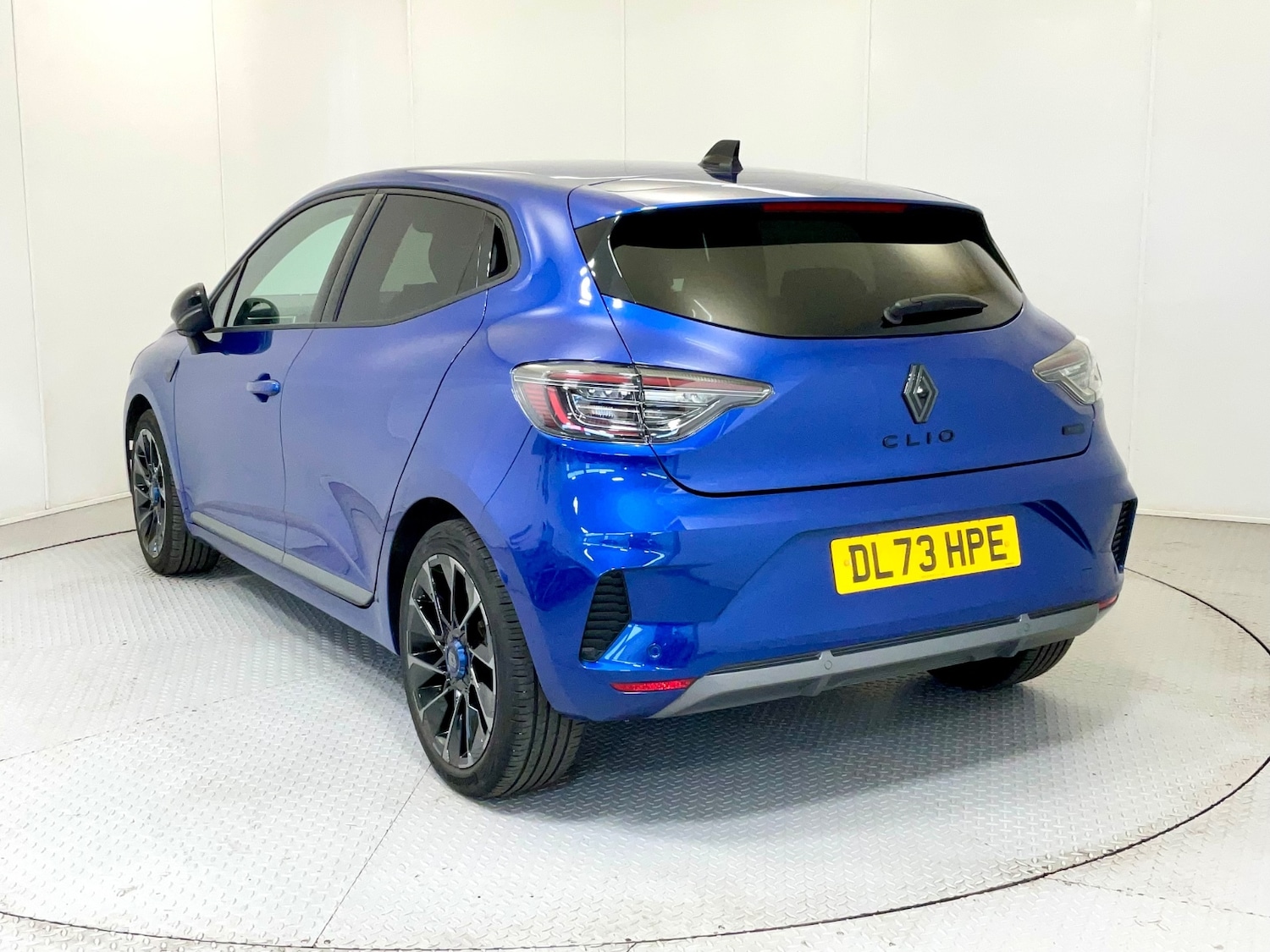 Used Renault Clio 2023 for sale - 76276387: Photo 2