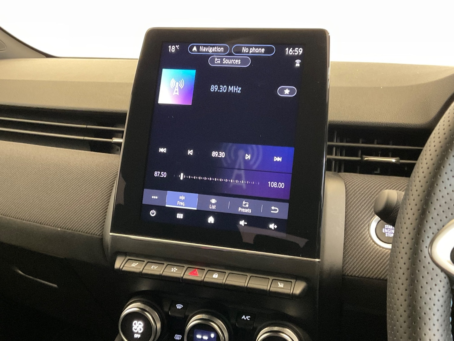 Used Renault Clio 2023 for sale - 76276387: Photo 23