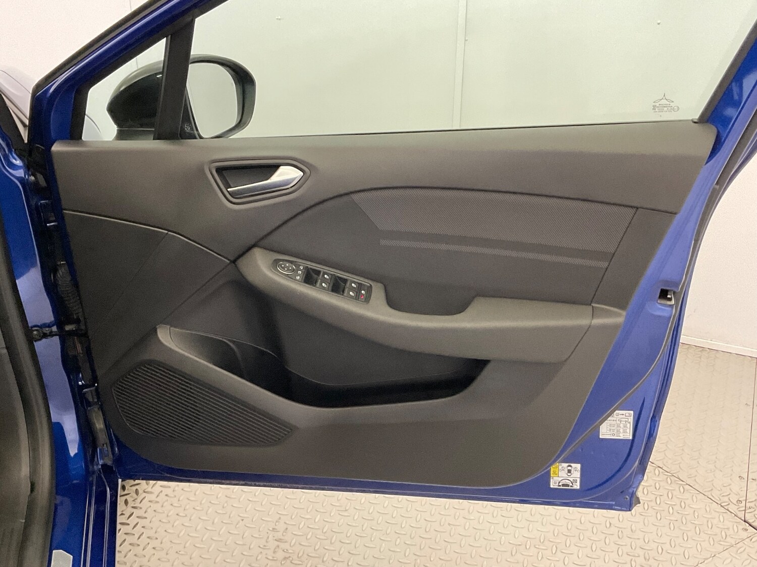 Used Renault Clio 2023 for sale - 76276387: Photo 47