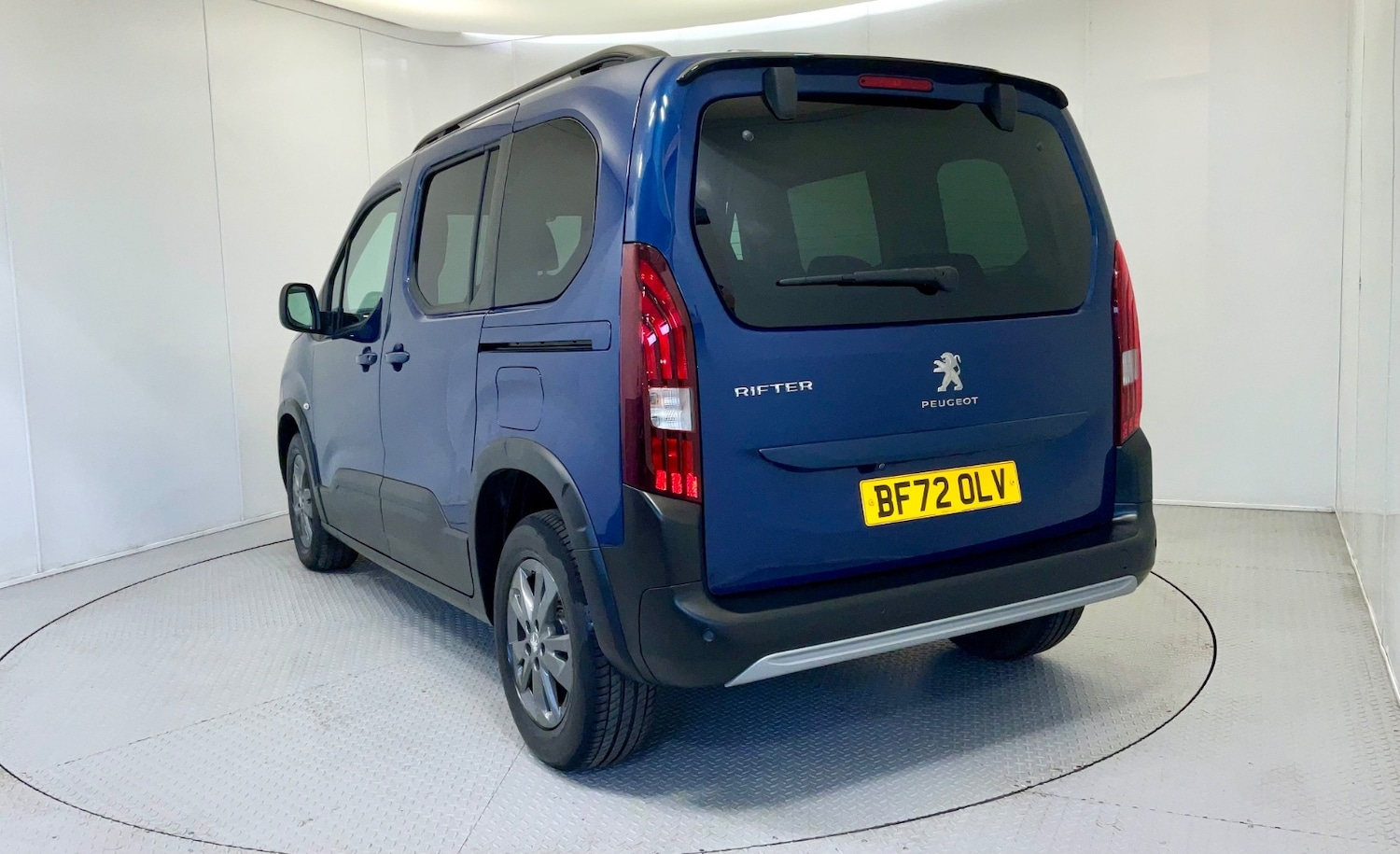 Used Peugeot Rifter 2022 for sale - 76276832: Photo 2