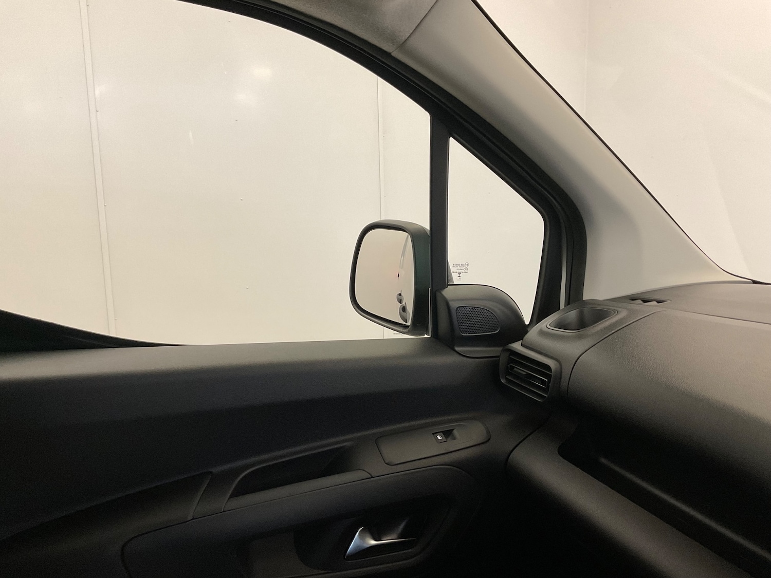 Used Peugeot Partner for sale - 76873916: Photo 24