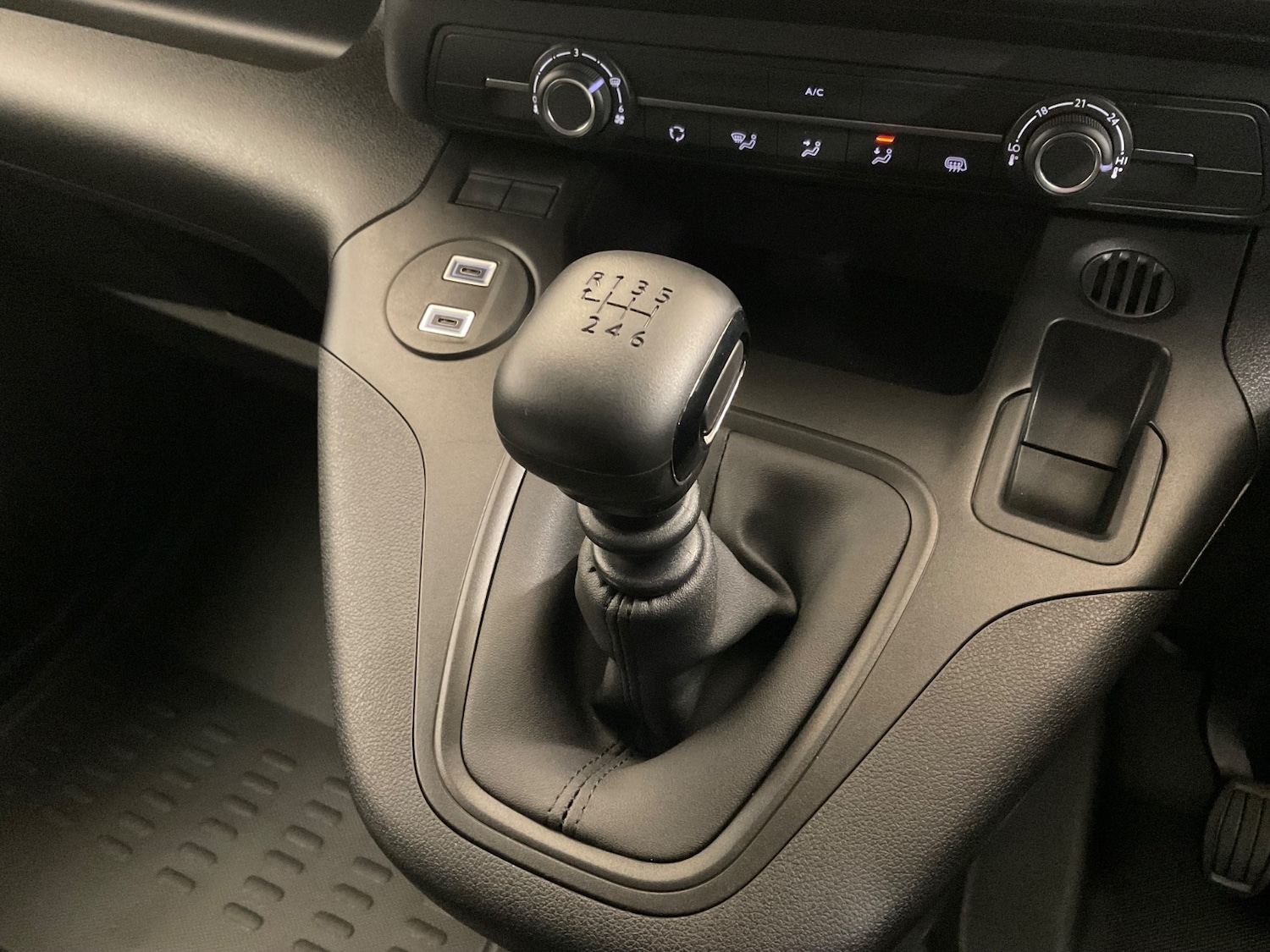 Used Peugeot Partner for sale - 76873916: Photo 9