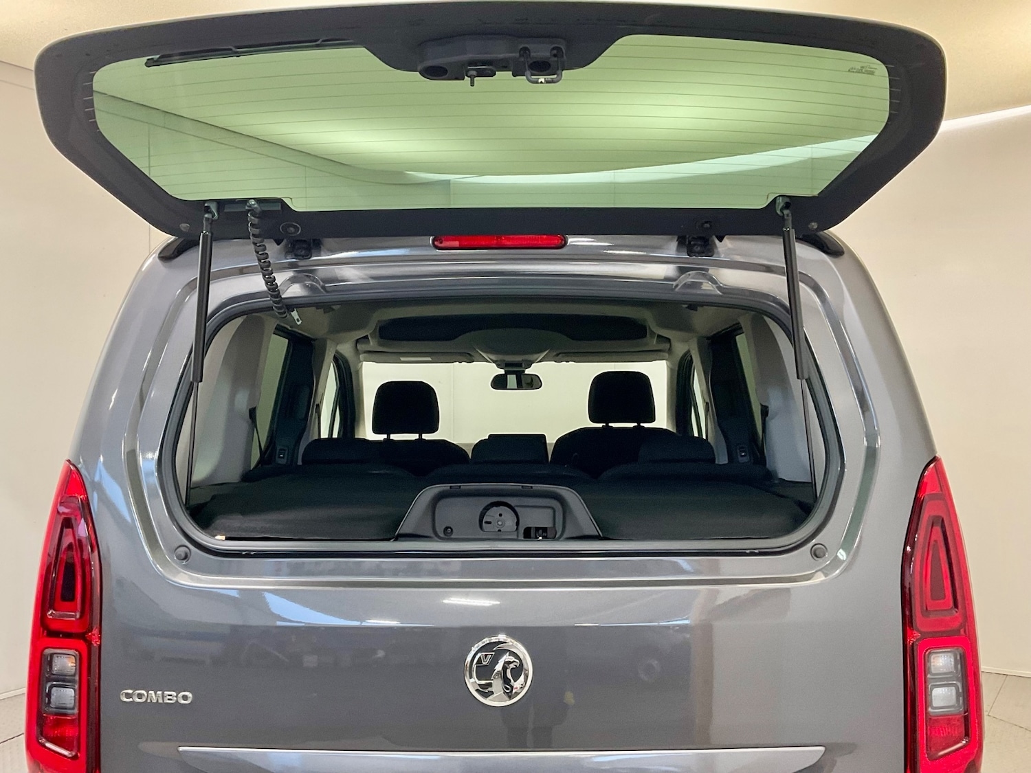 Used Vauxhall Combo Life 2022 for sale - 76971435: Photo 43