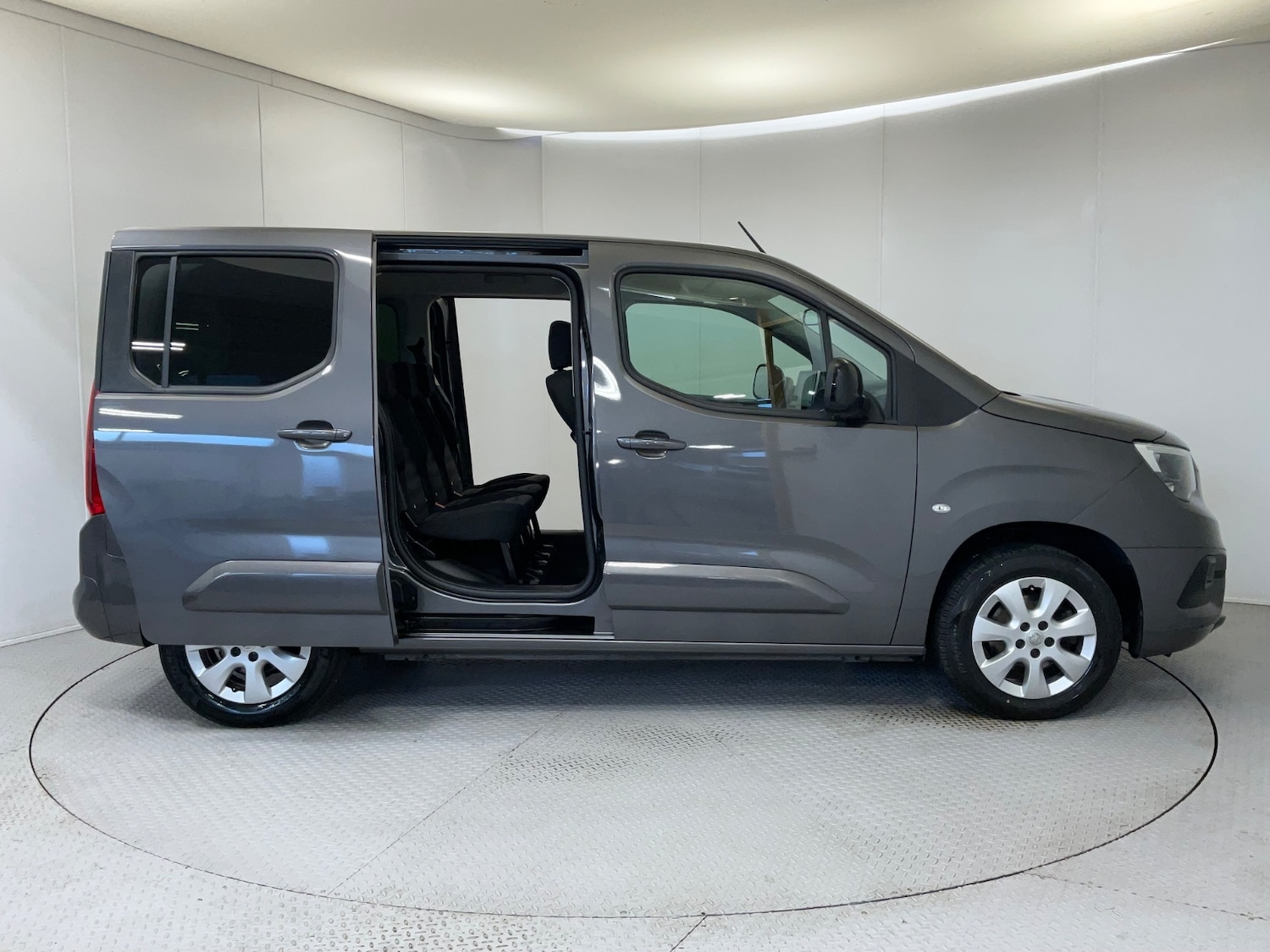 Used Vauxhall Combo Life 2022 for sale - 76971435: Photo 5