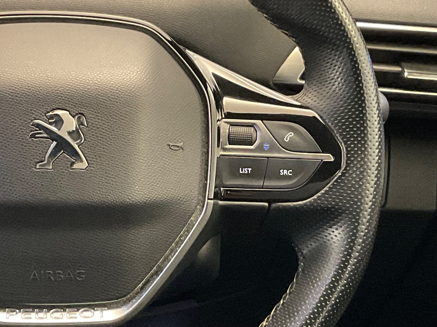 Used Peugeot 3008 2021 for sale - 76872772: Photo 15