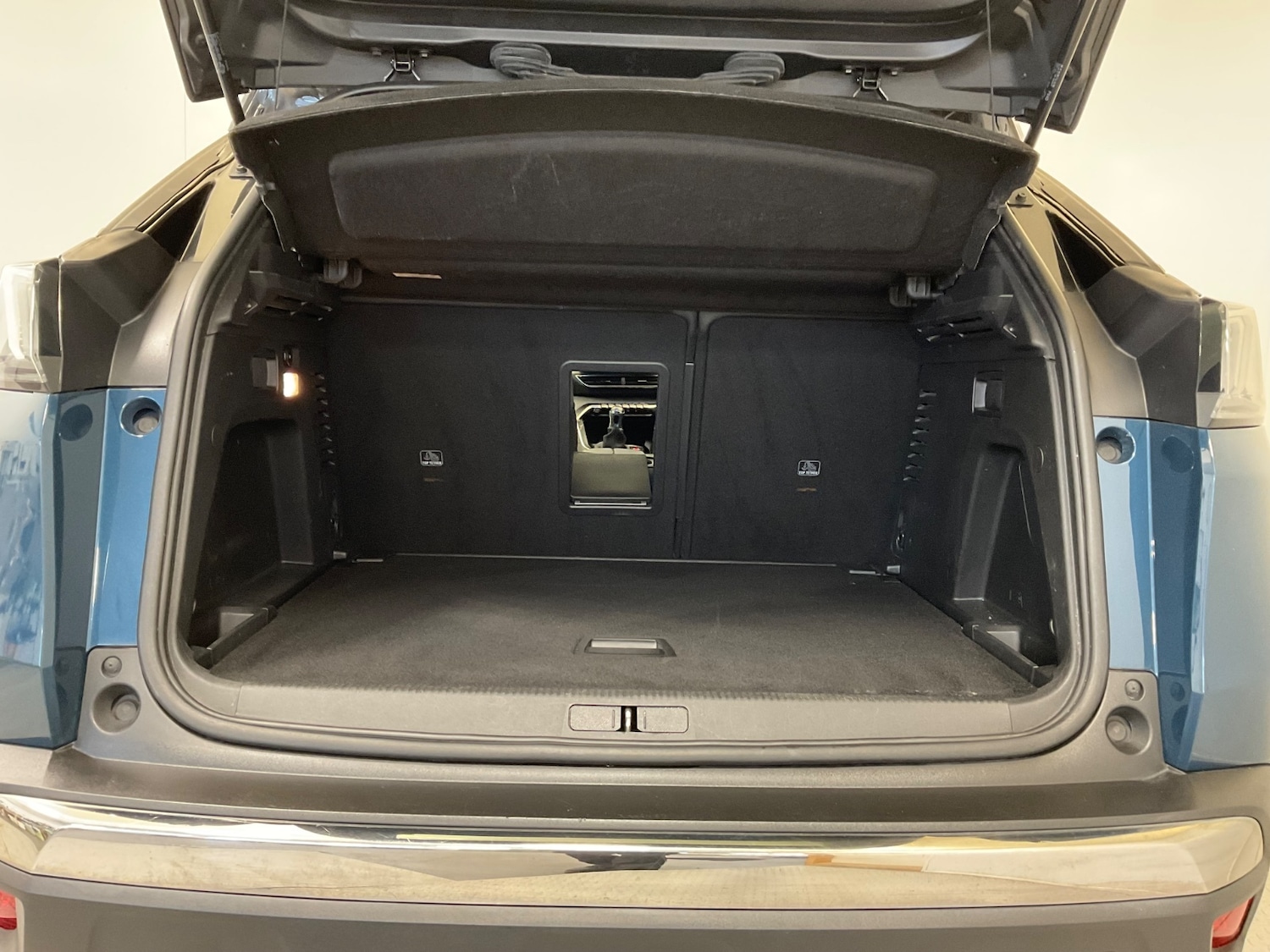 Used Peugeot 3008 2021 for sale - 76872772: Photo 52