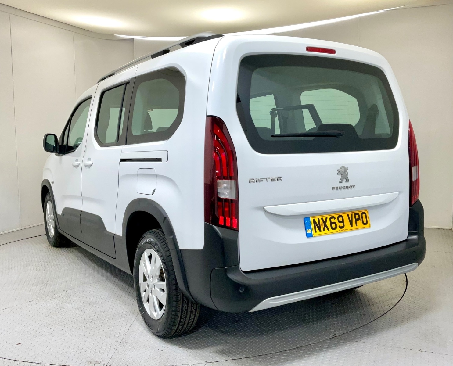 Used Peugeot Rifter 2019 for sale - 77640668: Photo 2