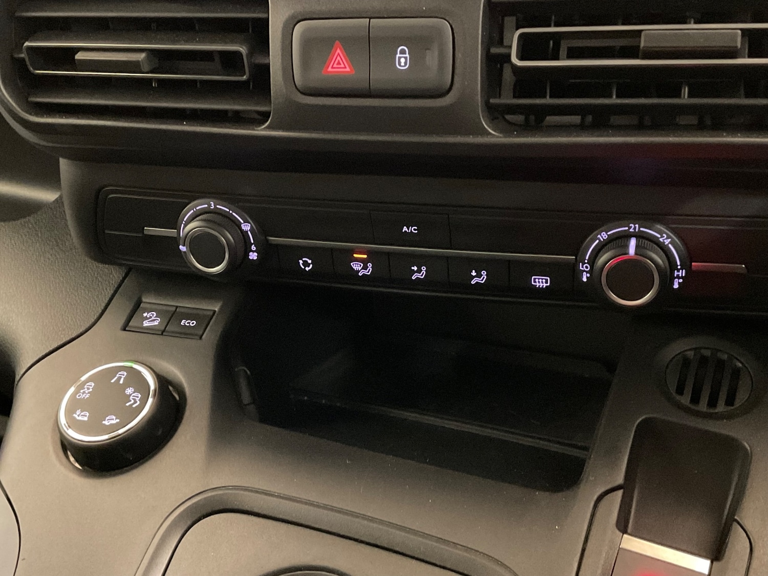 Used Peugeot Rifter 2019 for sale - 77640668: Photo 25