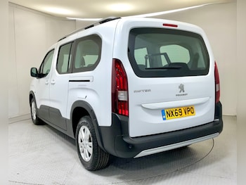 Used Peugeot Rifter 2019 for sale - 77640668: Photo