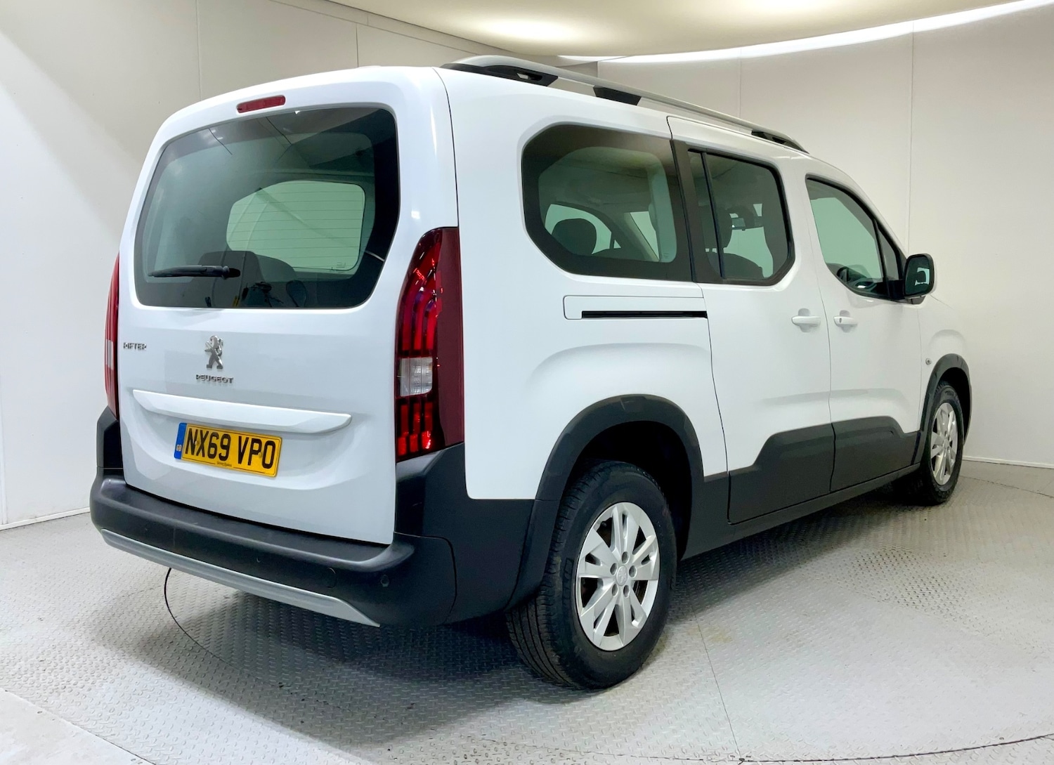 Used Peugeot Rifter 2019 for sale - 77640668: Photo 41