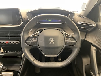 Used Peugeot 2008 2021 for sale - 76276158: Photo