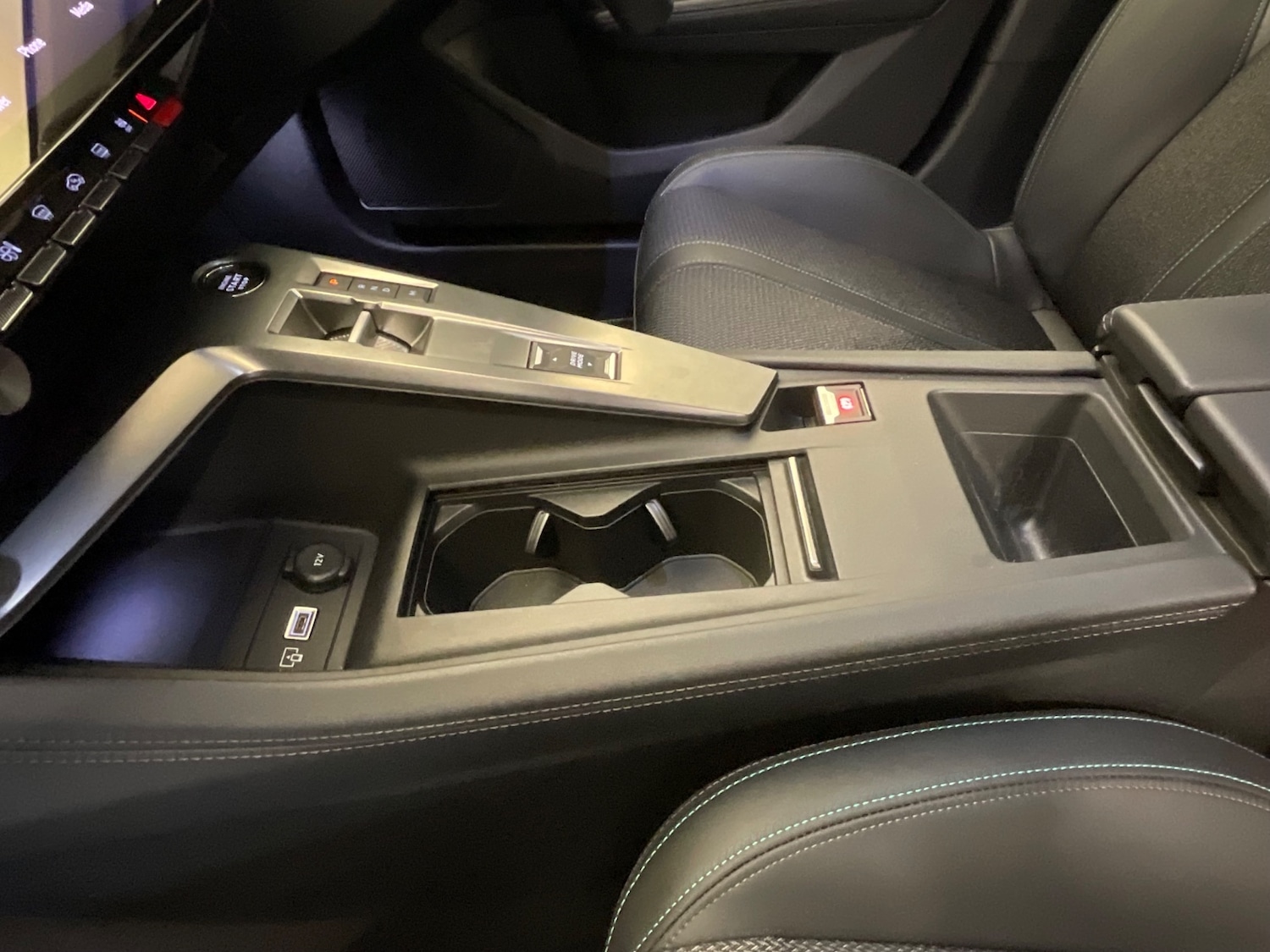 Used Peugeot 308 2023 for sale - 76276844: Photo 36