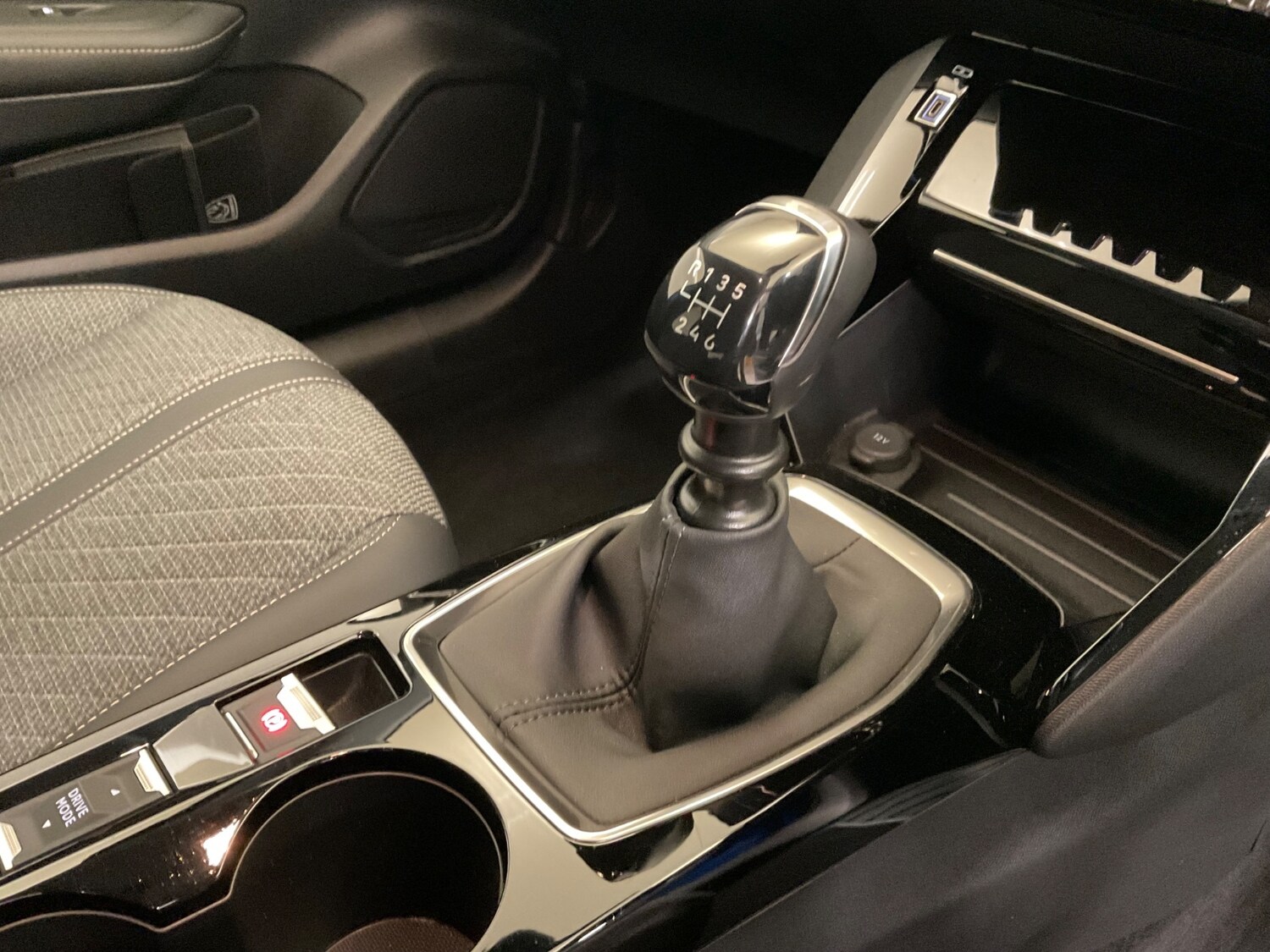 Used Peugeot 208 2024 for sale - 77285692: Photo 11