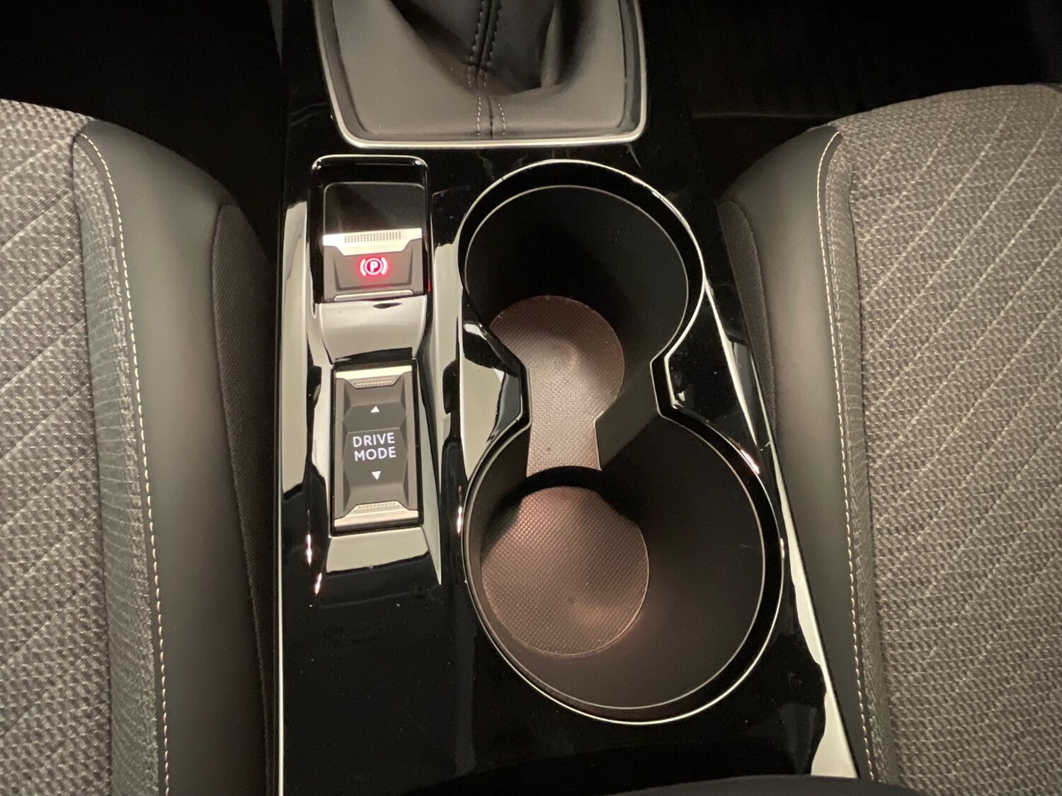 Used Peugeot 208 2024 for sale - 77285692: Photo 26