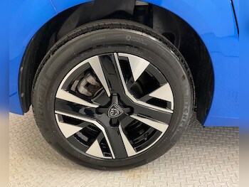 Used Peugeot 208 2024 for sale - 77285692: Photo