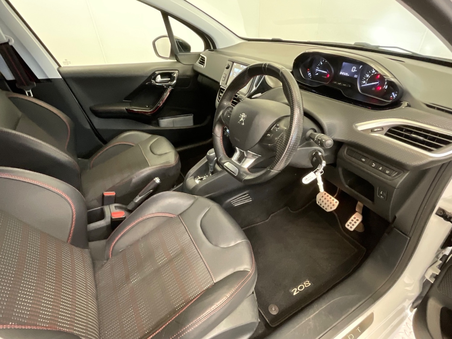 Used Peugeot 208 2016 for sale - 77170581: Photo 35