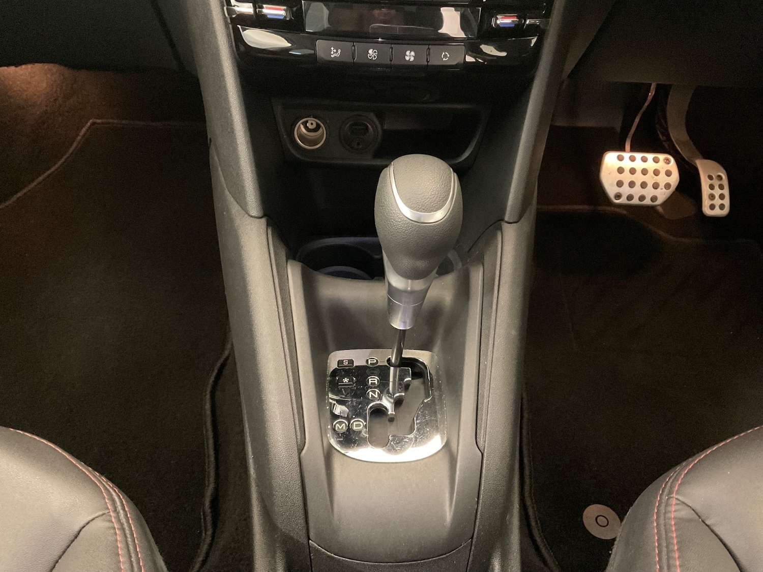 Used Peugeot 208 2016 for sale - 77170581: Photo 36