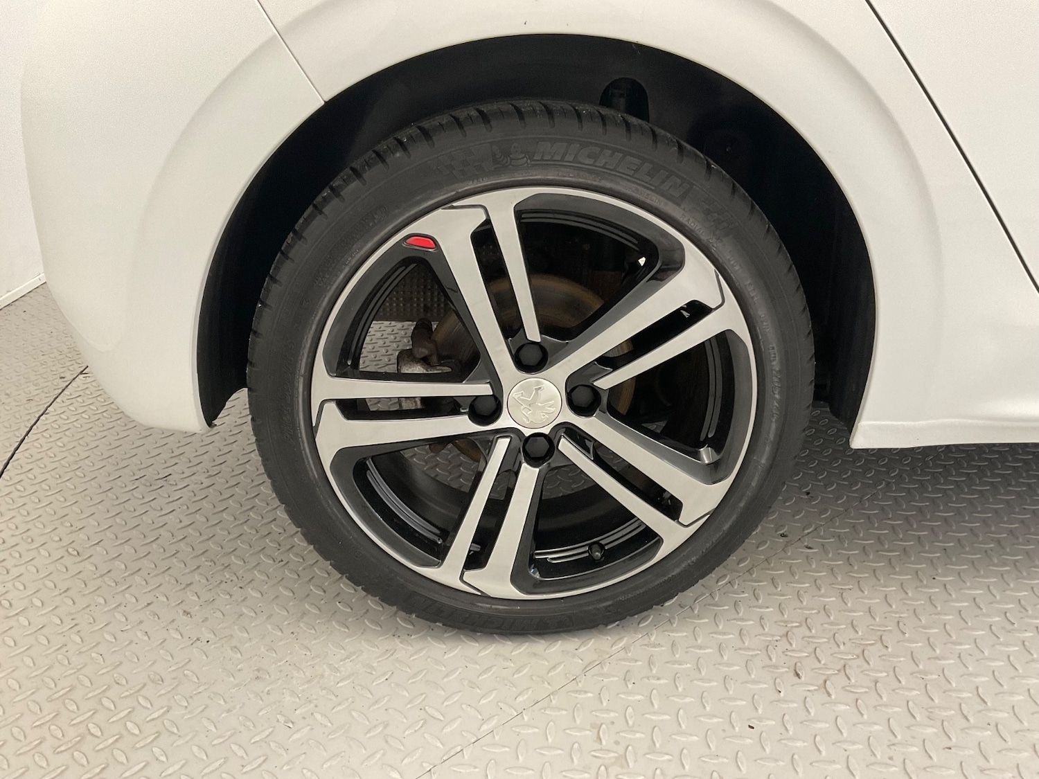 Used Peugeot 208 2016 for sale - 77170581: Photo 5