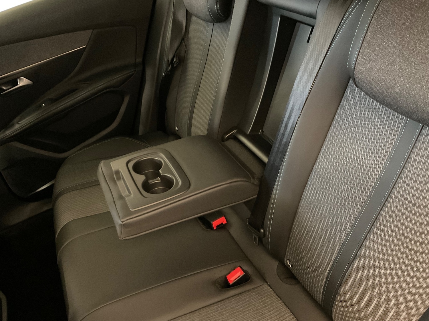 Used Peugeot 3008 2022 for sale - 76872222: Photo 40