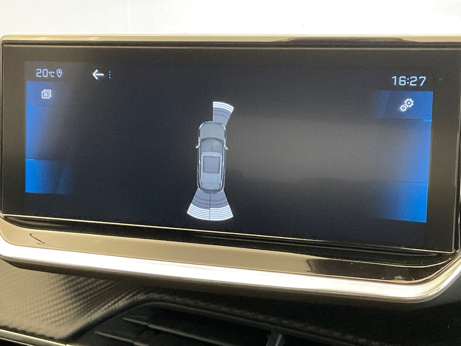 Used Peugeot 2008 2021 for sale - 76869121: Photo 8