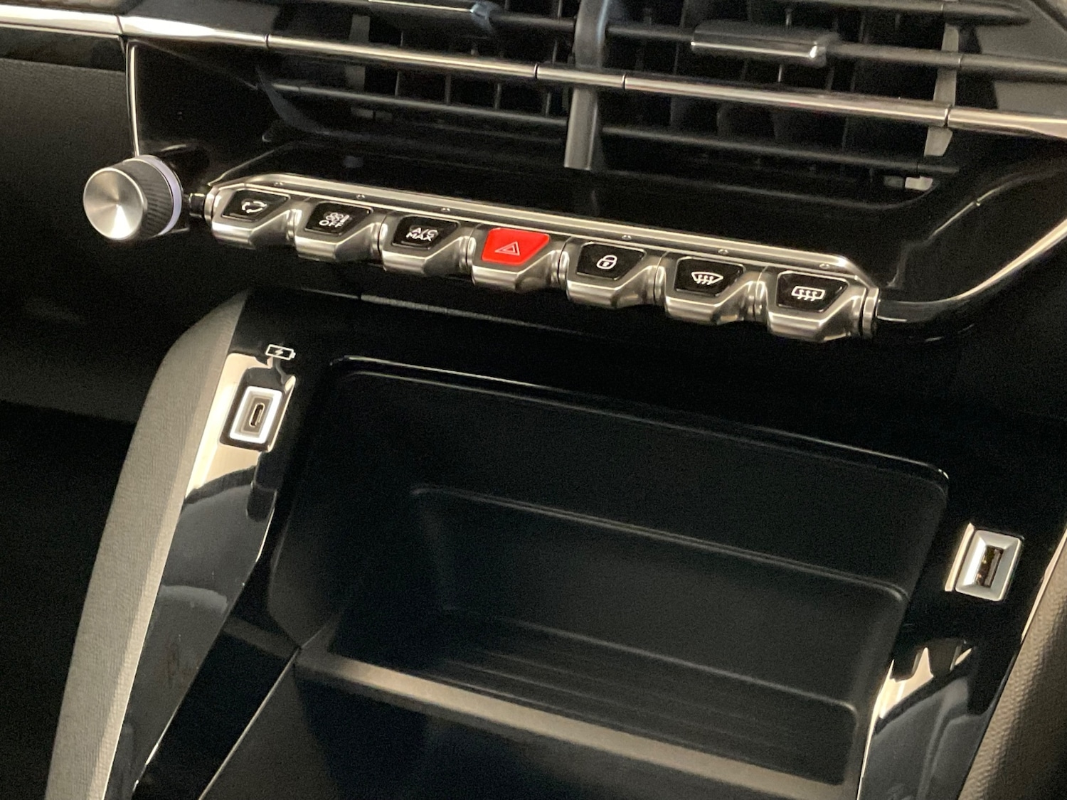 Used Peugeot 208 2022 for sale - 76575121: Photo 27