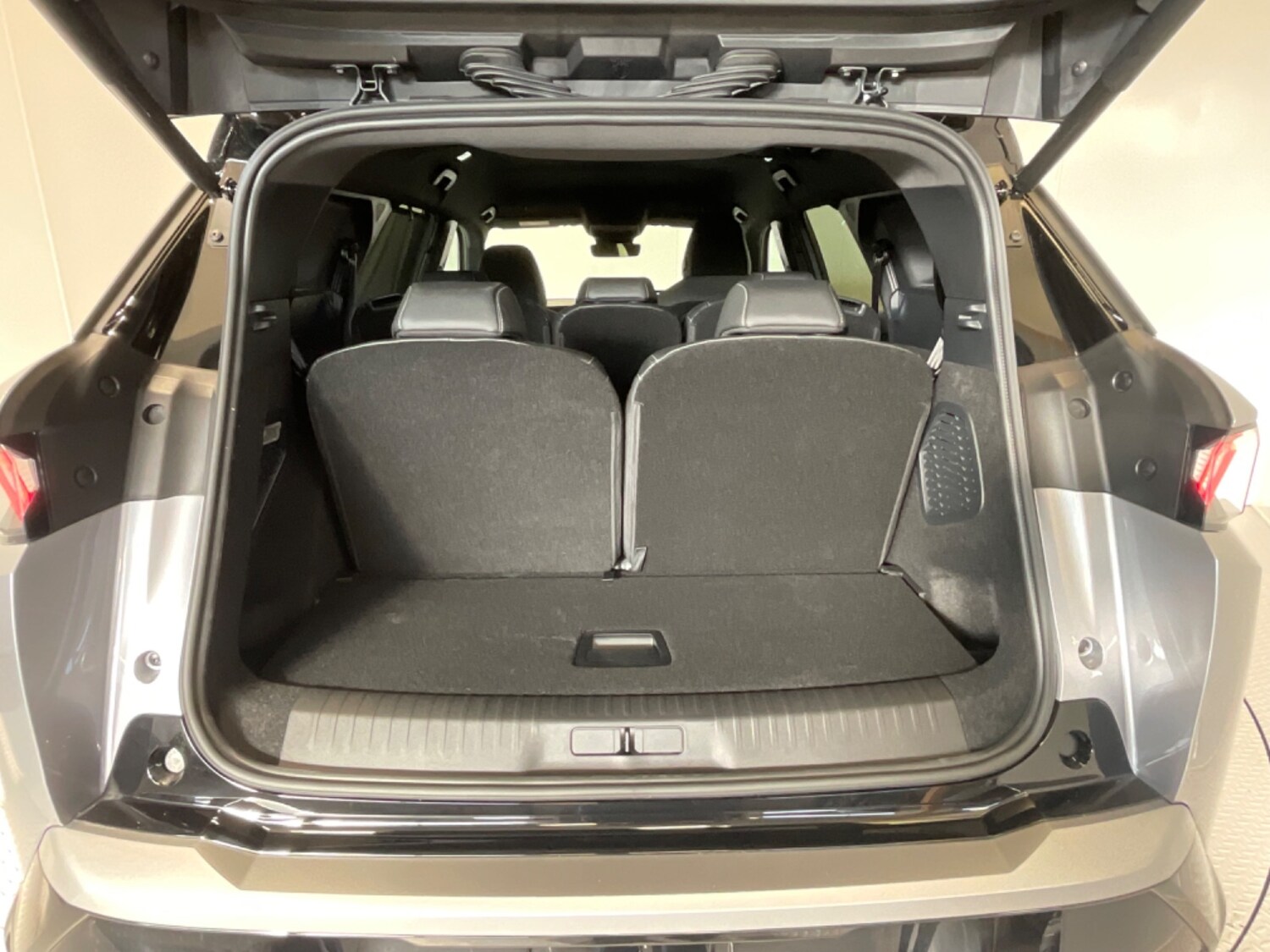 Used Peugeot 5008 2024 for sale - 76276751: Photo 41