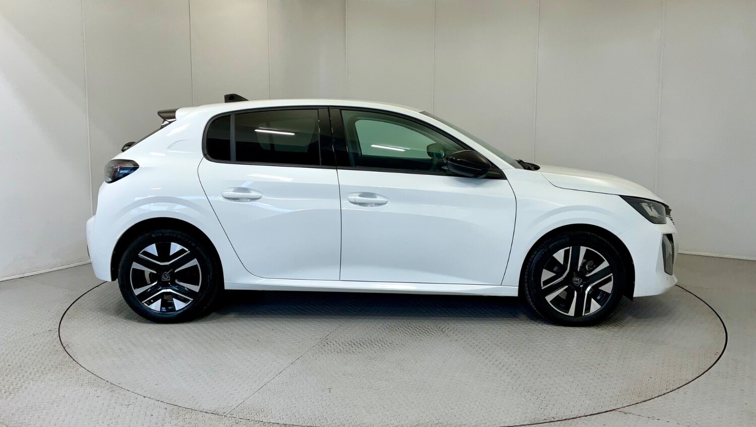 Used Peugeot 208 2024 for sale - 77095260: Photo 4