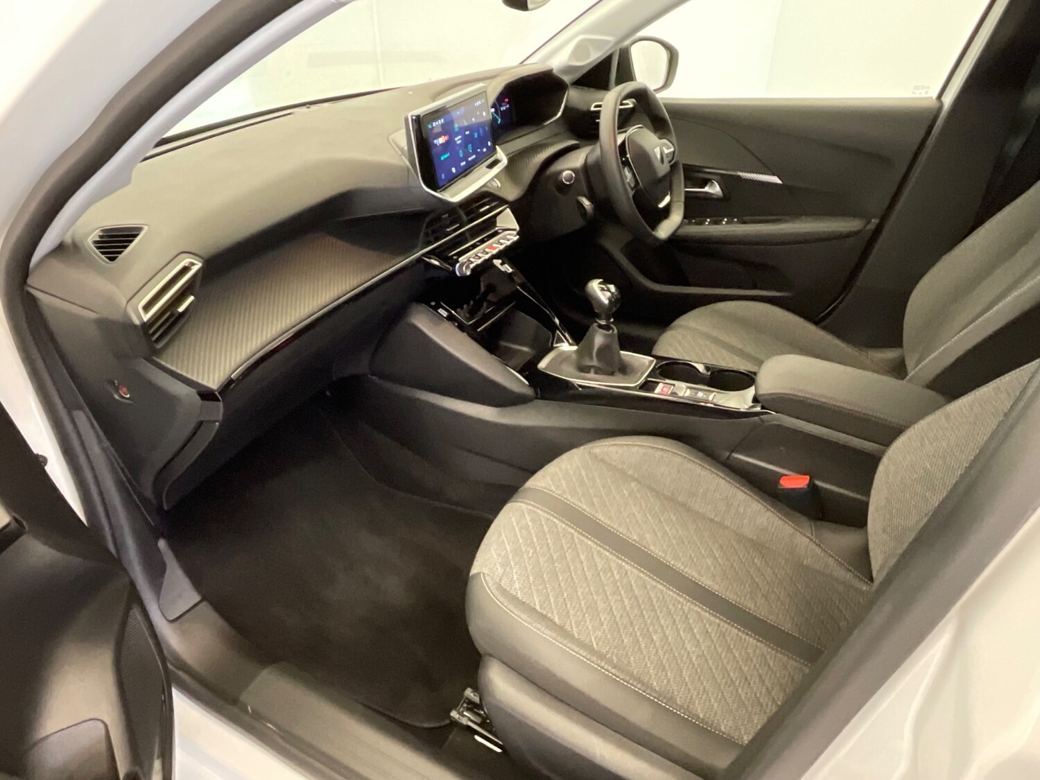 Used Peugeot 208 2024 for sale - 77095260: Photo 8