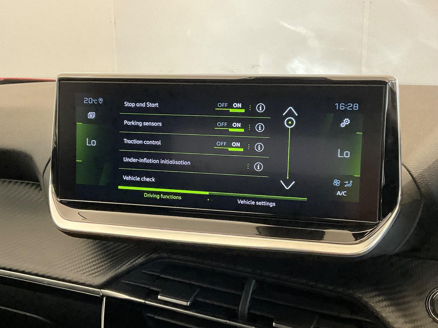 Used Peugeot 2008 2021 for sale - 76276865: Photo 31