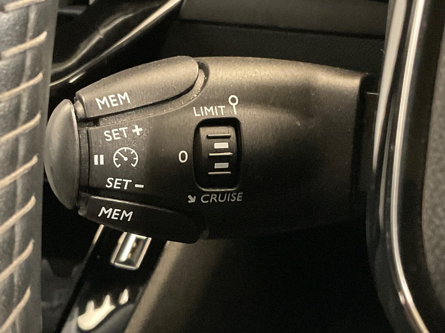 Used Peugeot 2008 2021 for sale - 76276865: Photo 38