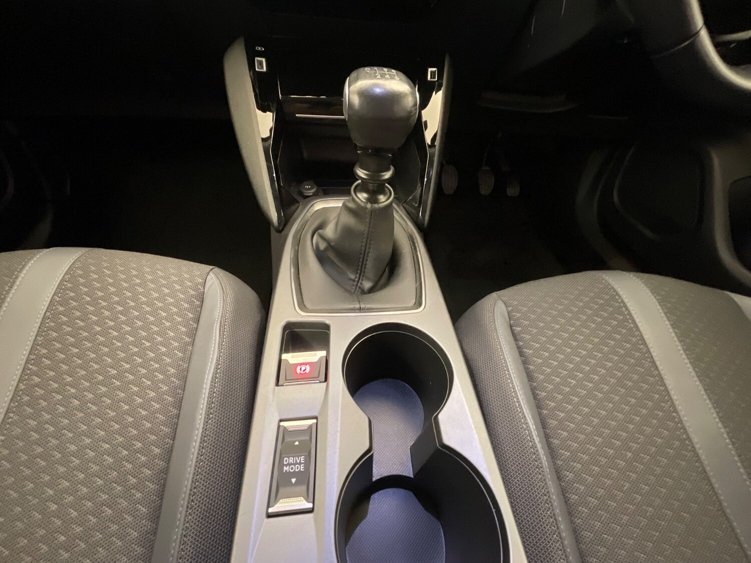 Used Peugeot 2008 2021 for sale - 76276865: Photo 41