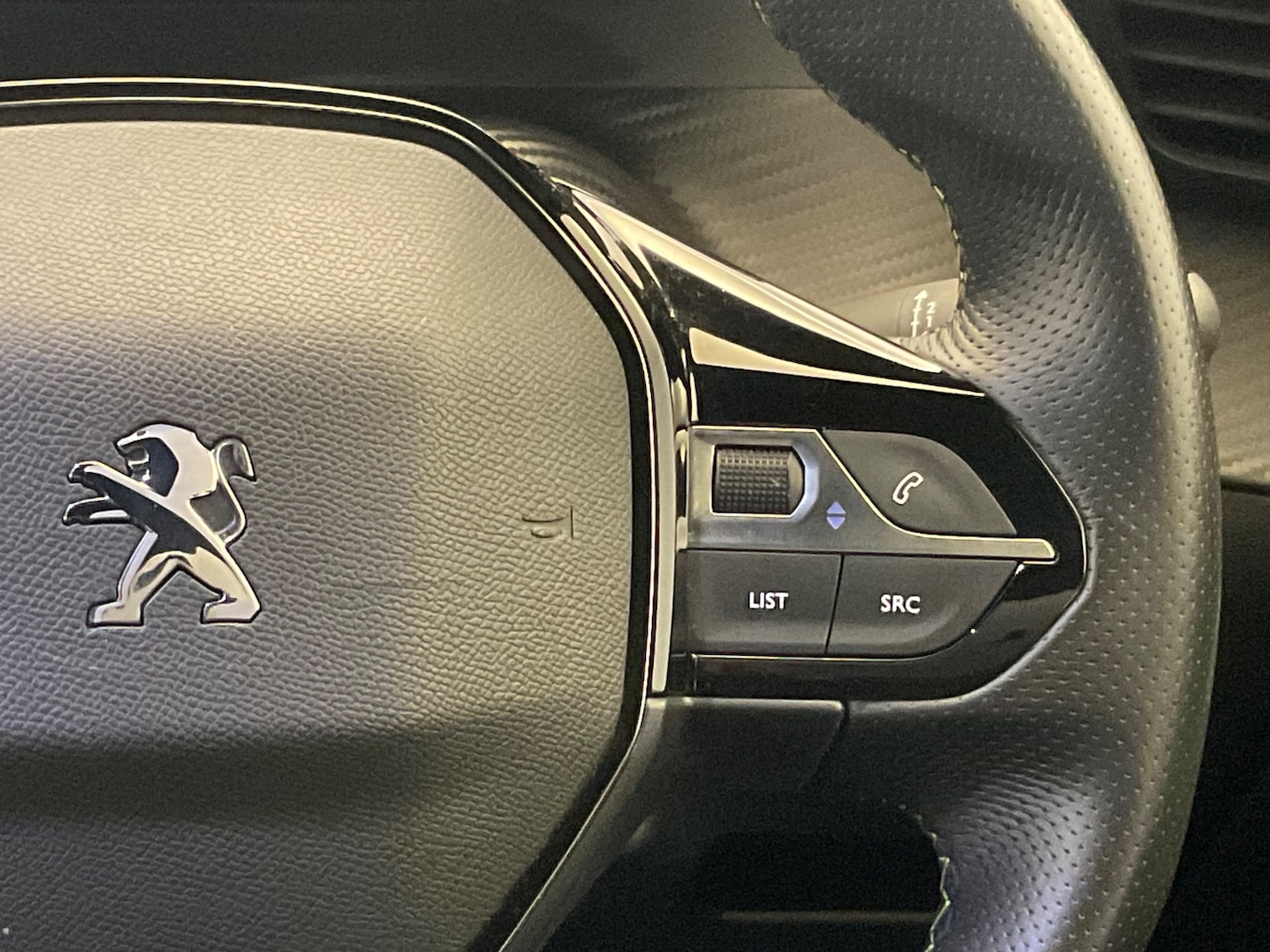 Used Peugeot 2008 2022 for sale - 77353771: Photo 13