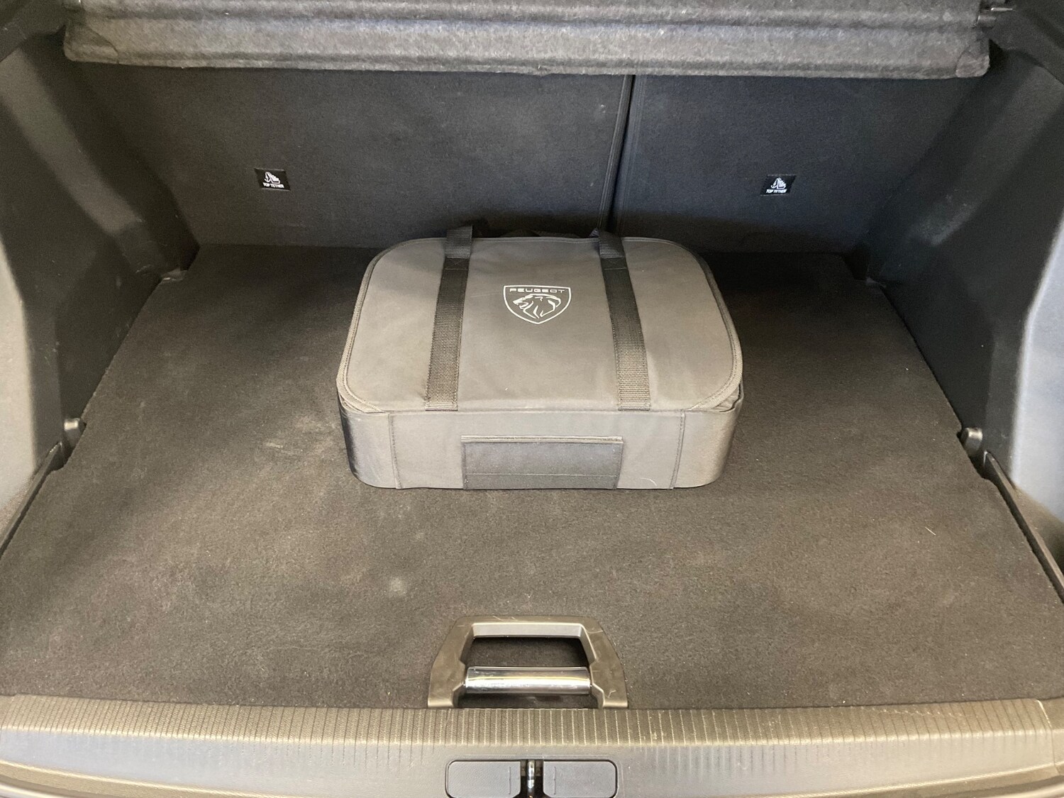 Used Peugeot 2008 2022 for sale - 77353771: Photo 42