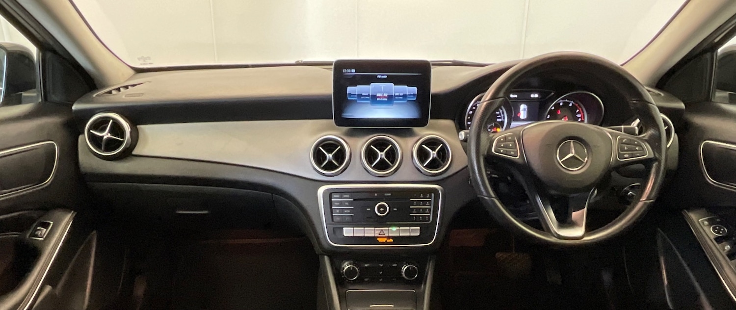 Used Mercedes-Benz GLA 2019 for sale - 76869727: Photo 15