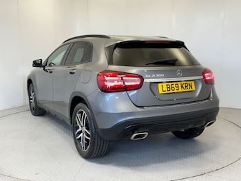 Used Mercedes-Benz GLA 2019 for sale - 76869727: Photo