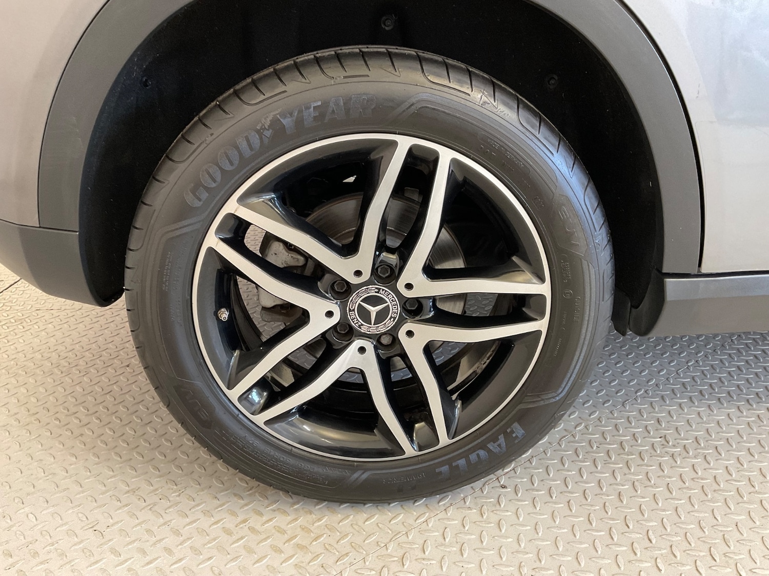 Used Mercedes-Benz GLA 2019 for sale - 76869727: Photo 5