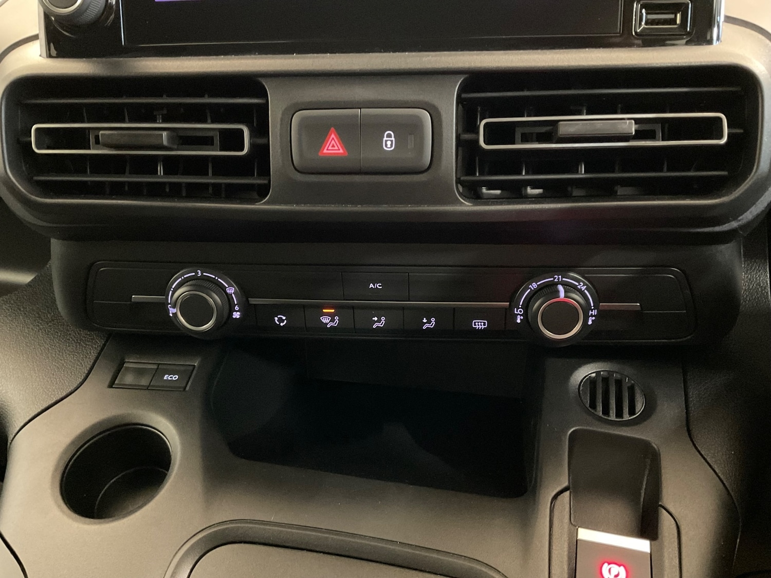 Used Peugeot Rifter 2022 for sale - 76276400: Photo 20