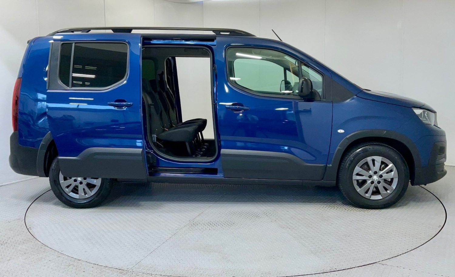 Used Peugeot Rifter 2022 for sale - 76276400: Photo 29