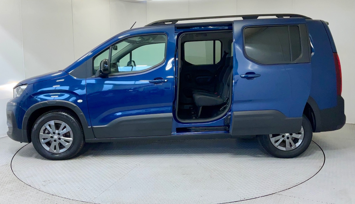 Used Peugeot Rifter 2022 for sale - 76276400: Photo 30