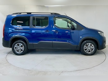 Used Peugeot Rifter 2022 for sale - 76276400: Photo