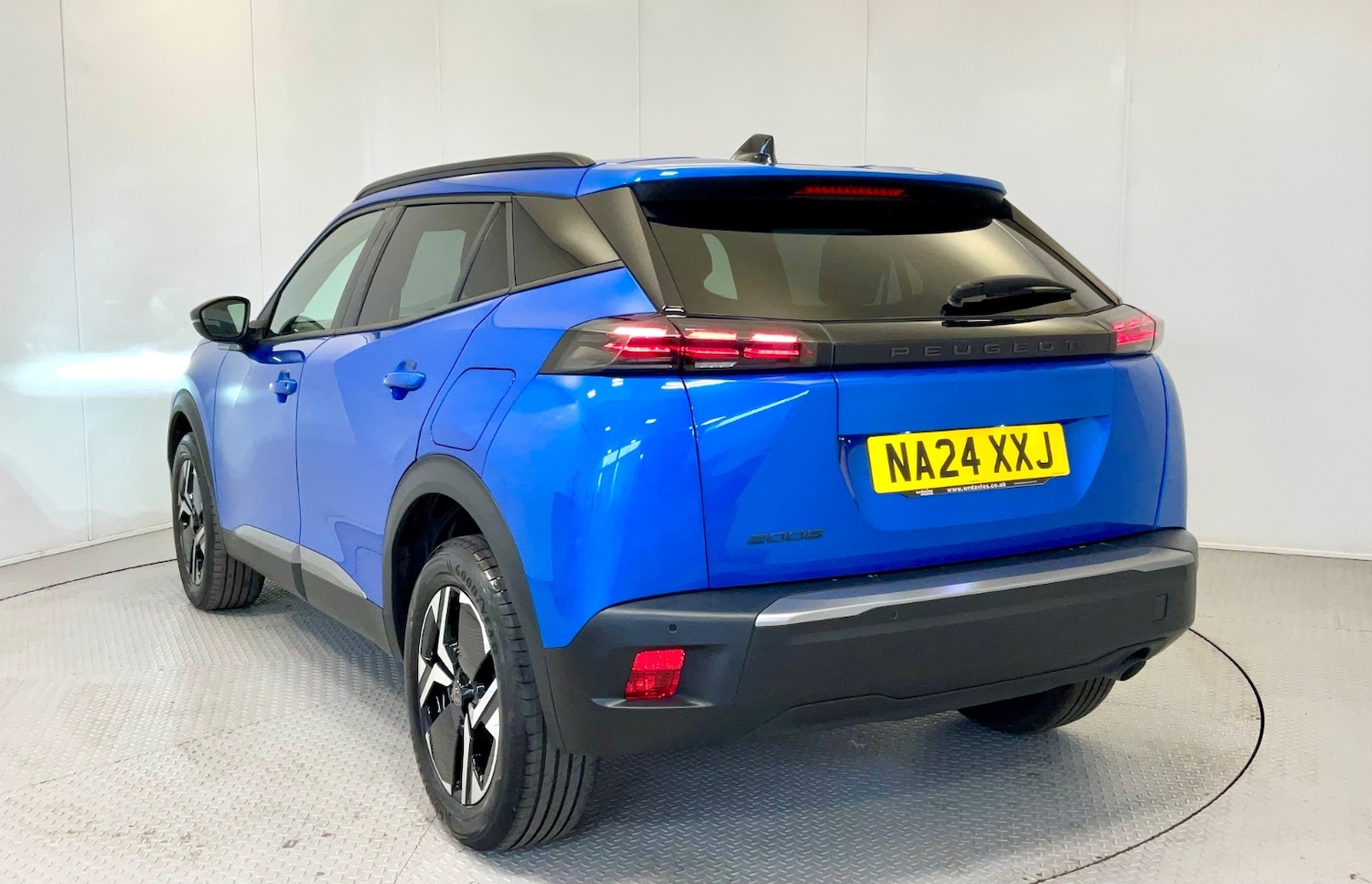 Used Peugeot 2008 2024 for sale - 76276640: Photo 2