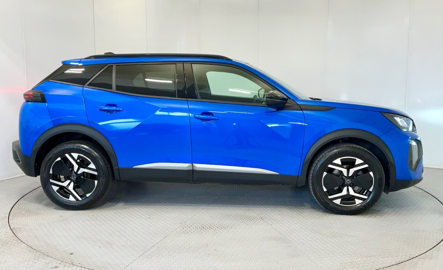 Used Peugeot 2008 2024 for sale - 76276640: Photo 4