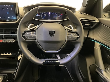 Used Peugeot 2008 2025 for sale - 76871245: Photo