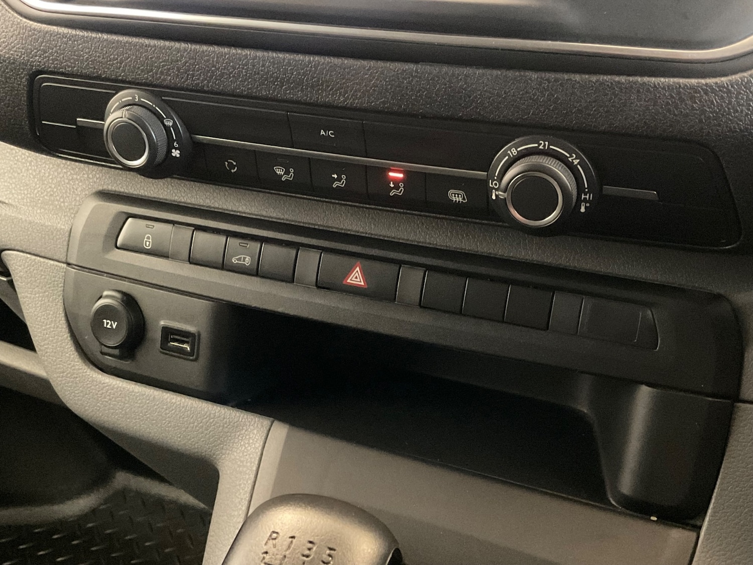 Used Peugeot Expert 2022 for sale - 76276808: Photo 25