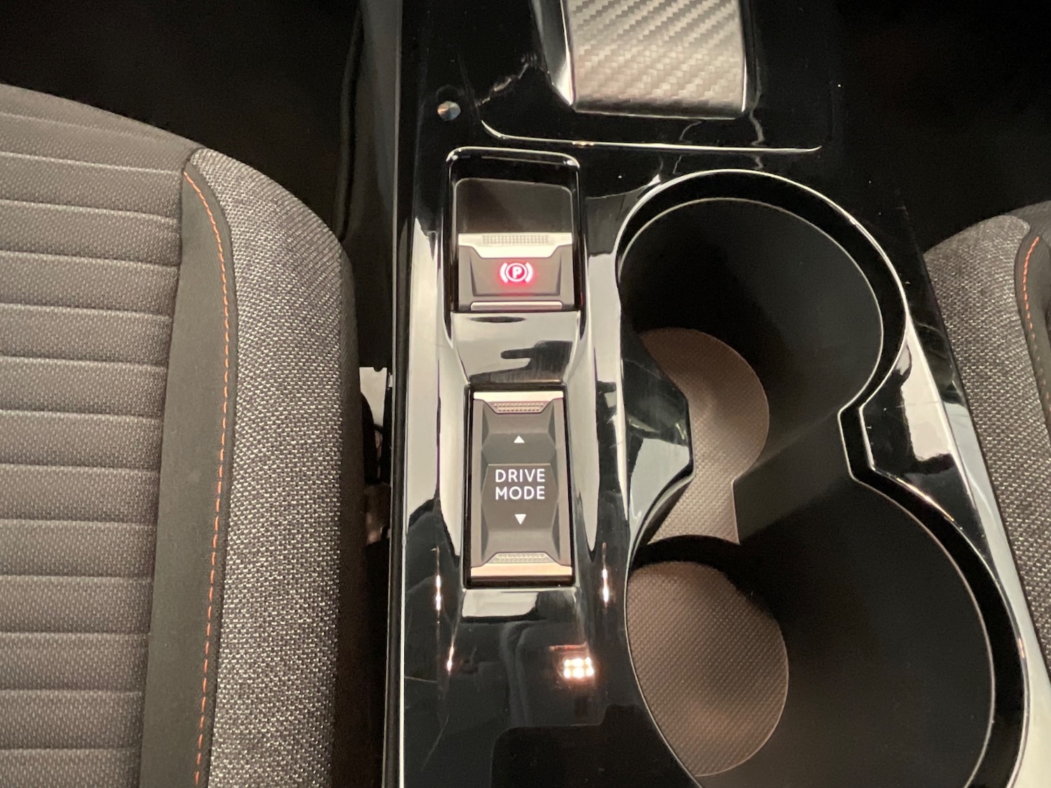 Used Peugeot 208 2022 for sale - 76868359: Photo 37